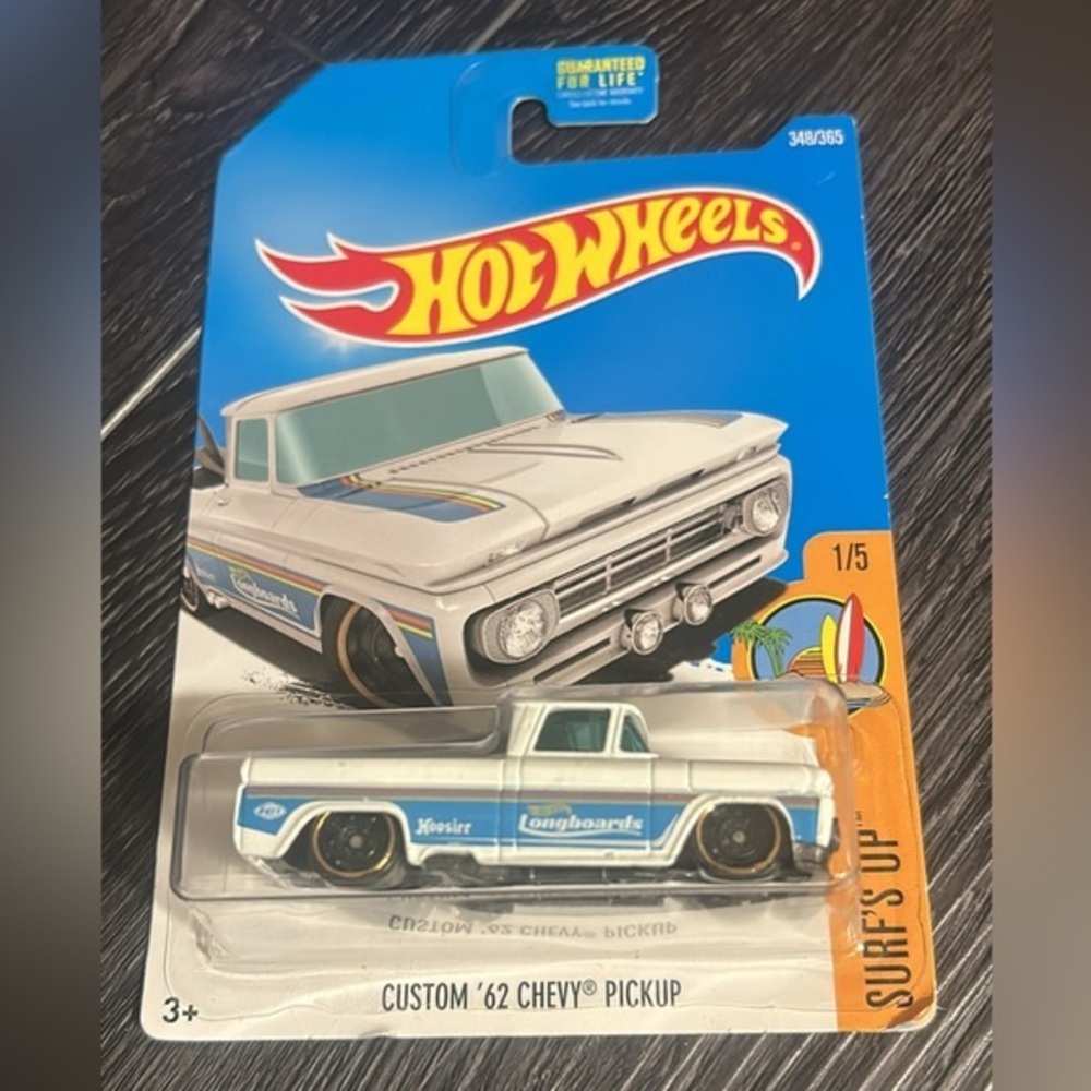 Hot Wheels Surf’s UP 1/5 Custom ‘62 Chevy Pickup White/Blue 348/365
